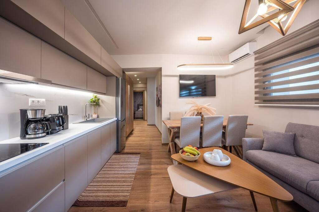 Amalia'S Luxury Apartment 2 Heraklion  Екстер'єр фото